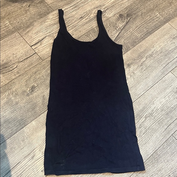 Bundle of 3 Tank Tops 1 Small Navy 1 Small Red 1 Medium Red NOBO Round Neck - Picture 4 of 5